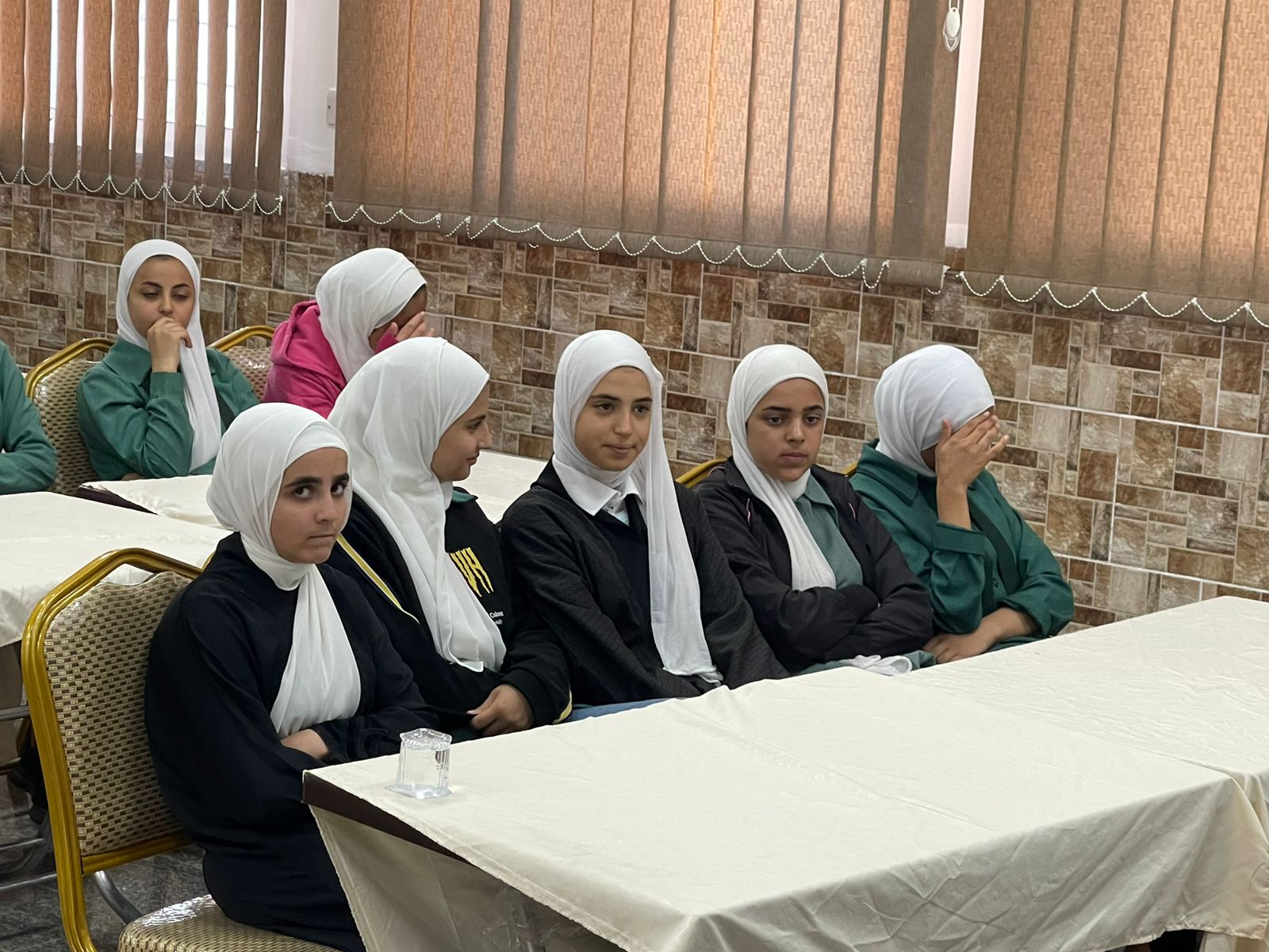 Madar Al-Saa Images 0.12549760400229326