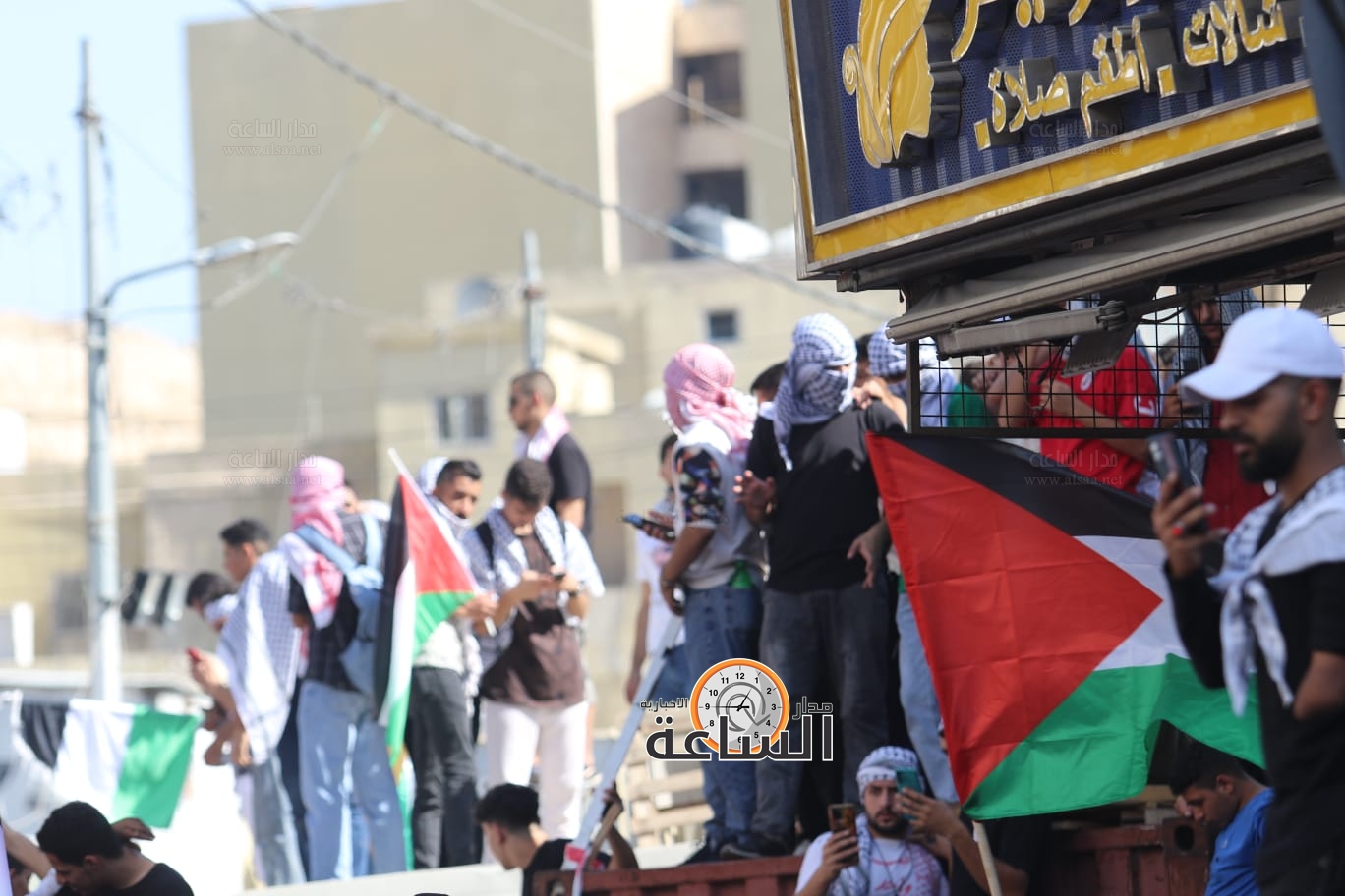 Madar Al-Saa Images 0.14251988177981811