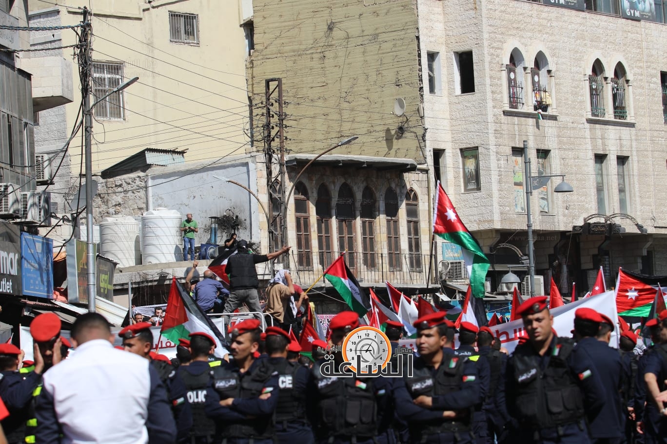 Madar Al-Saa Images 0.46954010102869814