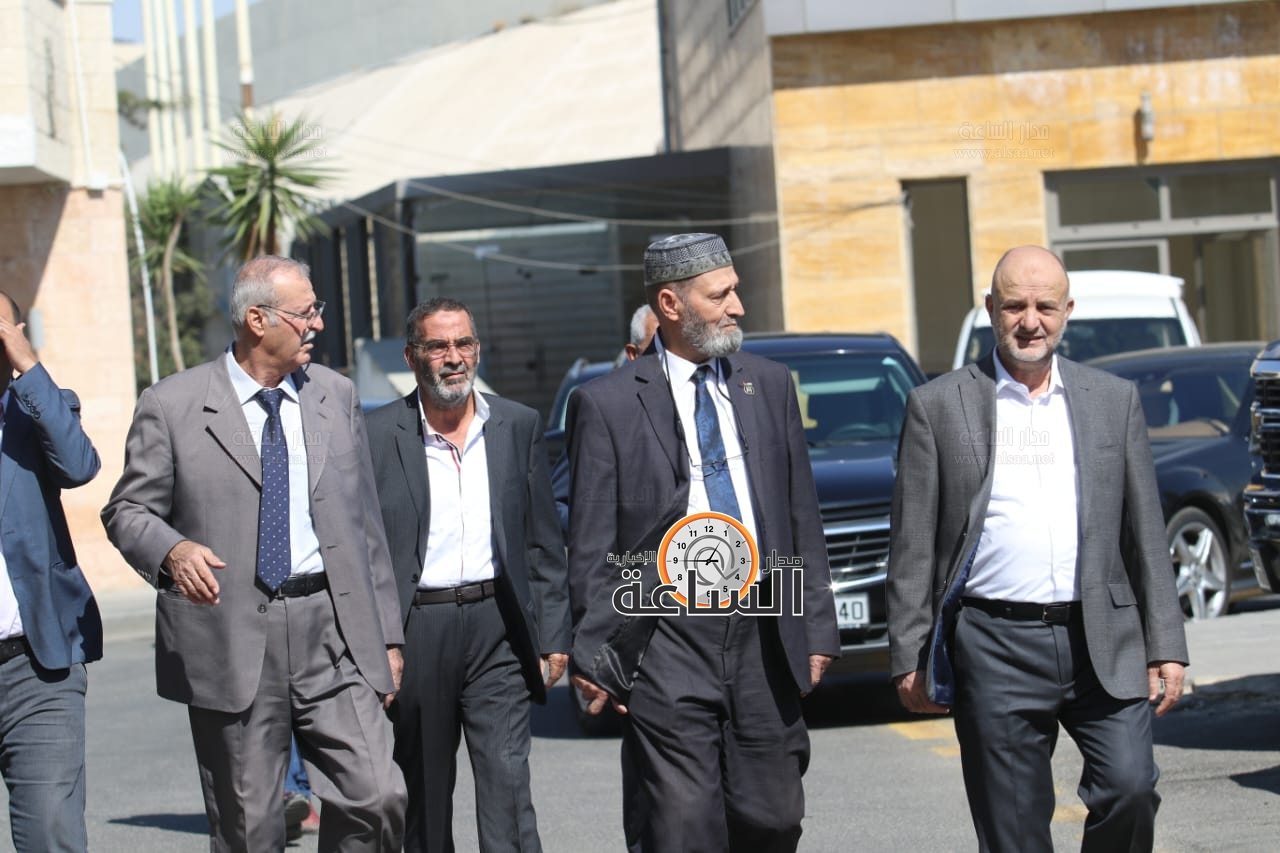 Madar Al-Saa Images 0.6424376053570335