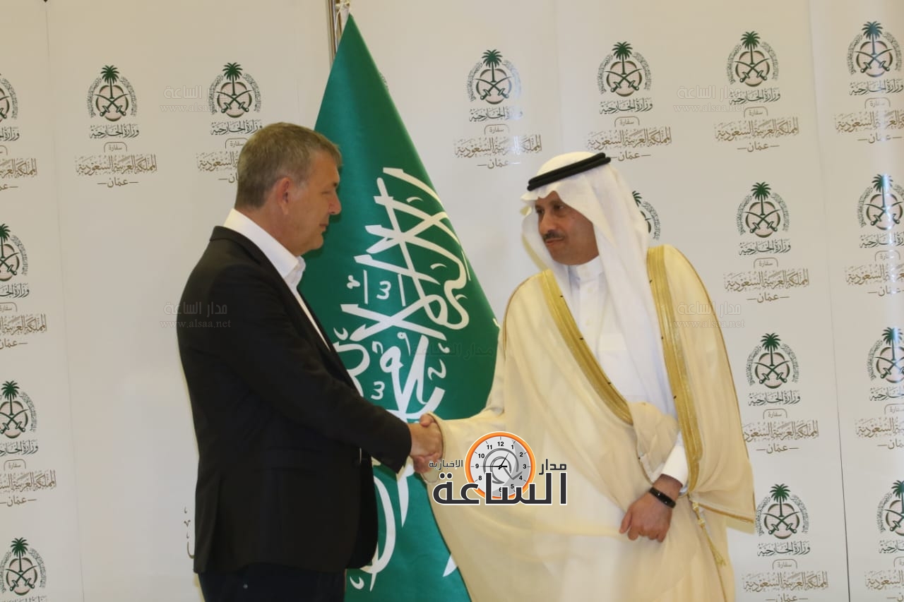 Madar Al-Saa Images 0.29677941775296424