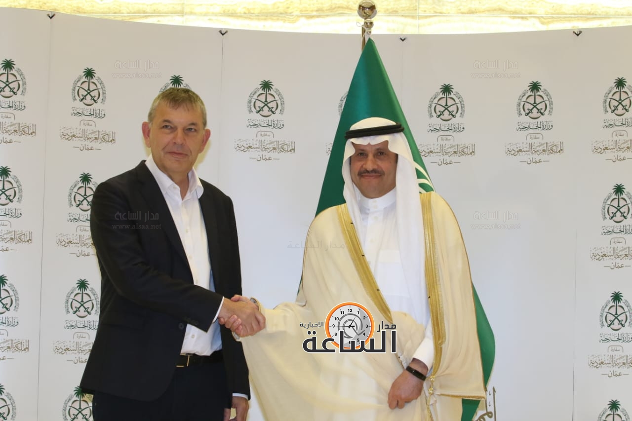 Madar Al-Saa Images 0.4804240934835894