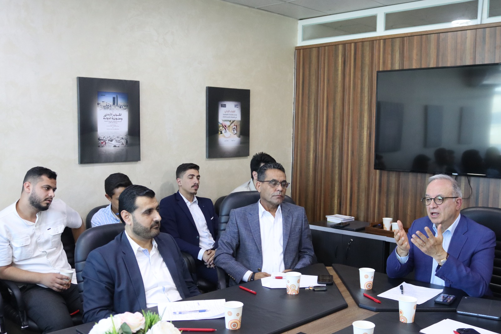 Madar Al-Saa Images 0.9884833481260484