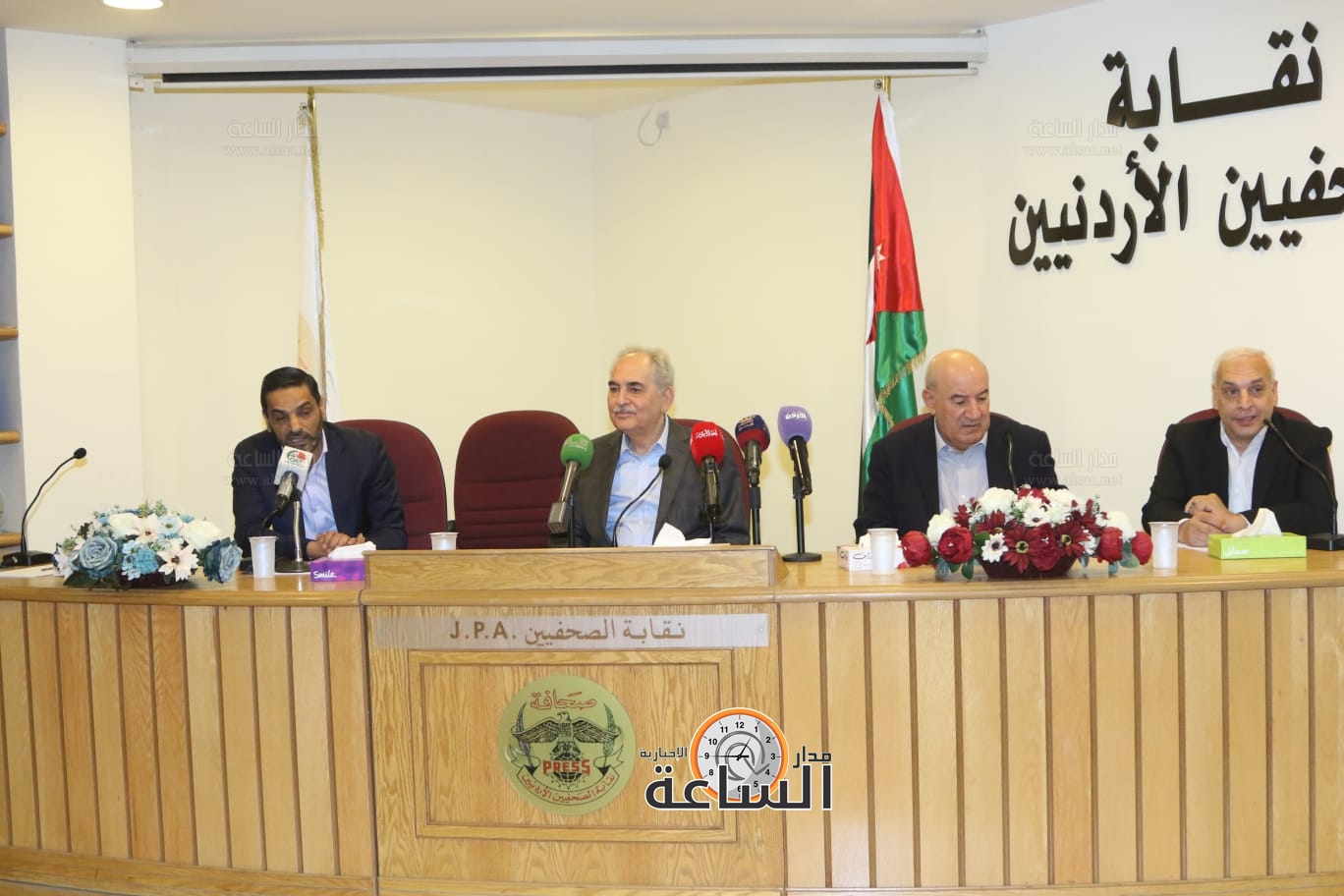 Madar Al-Saa Images 0.7674895282299818