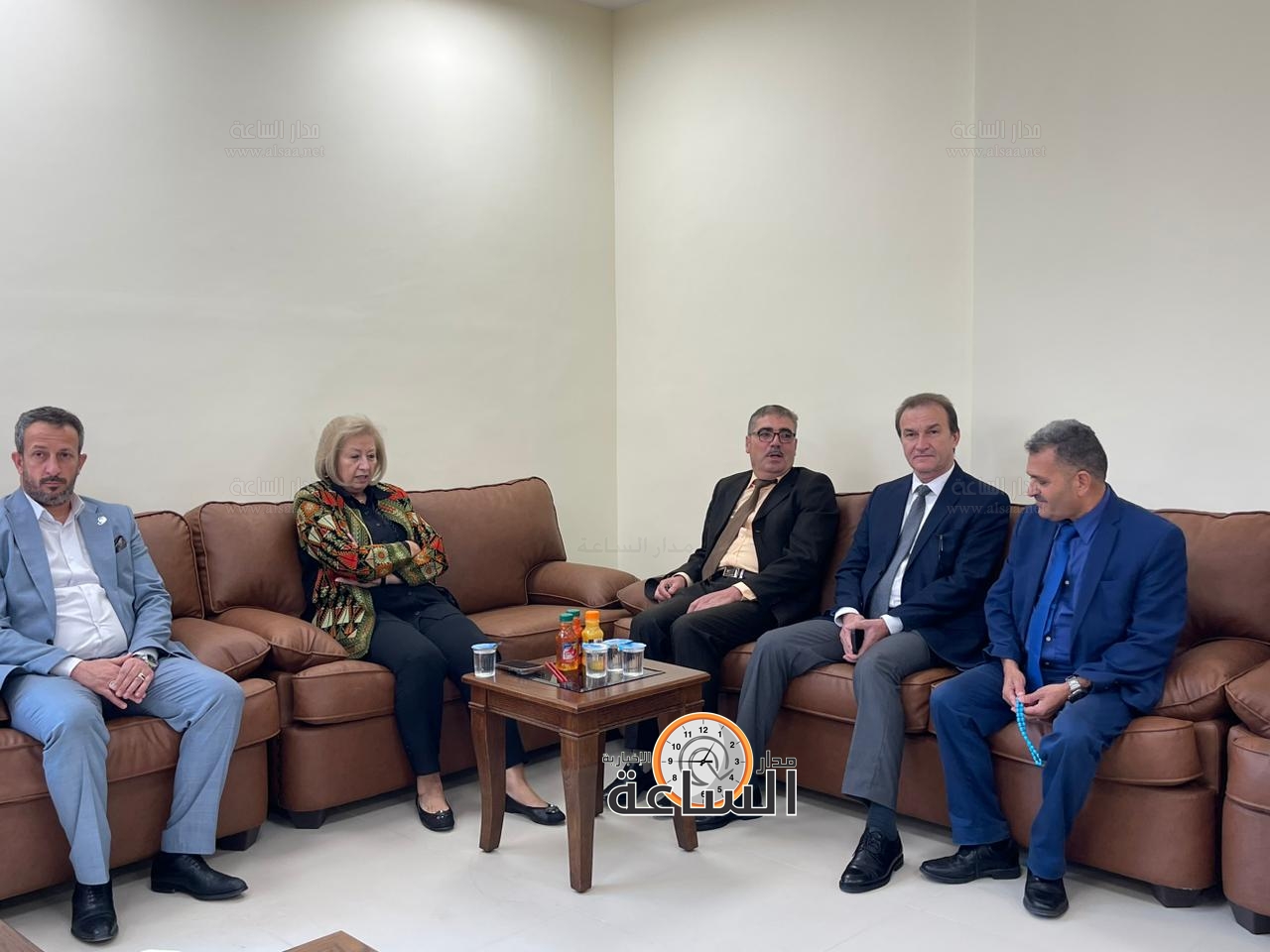 Madar Al-Saa Images 0.018669259623693923