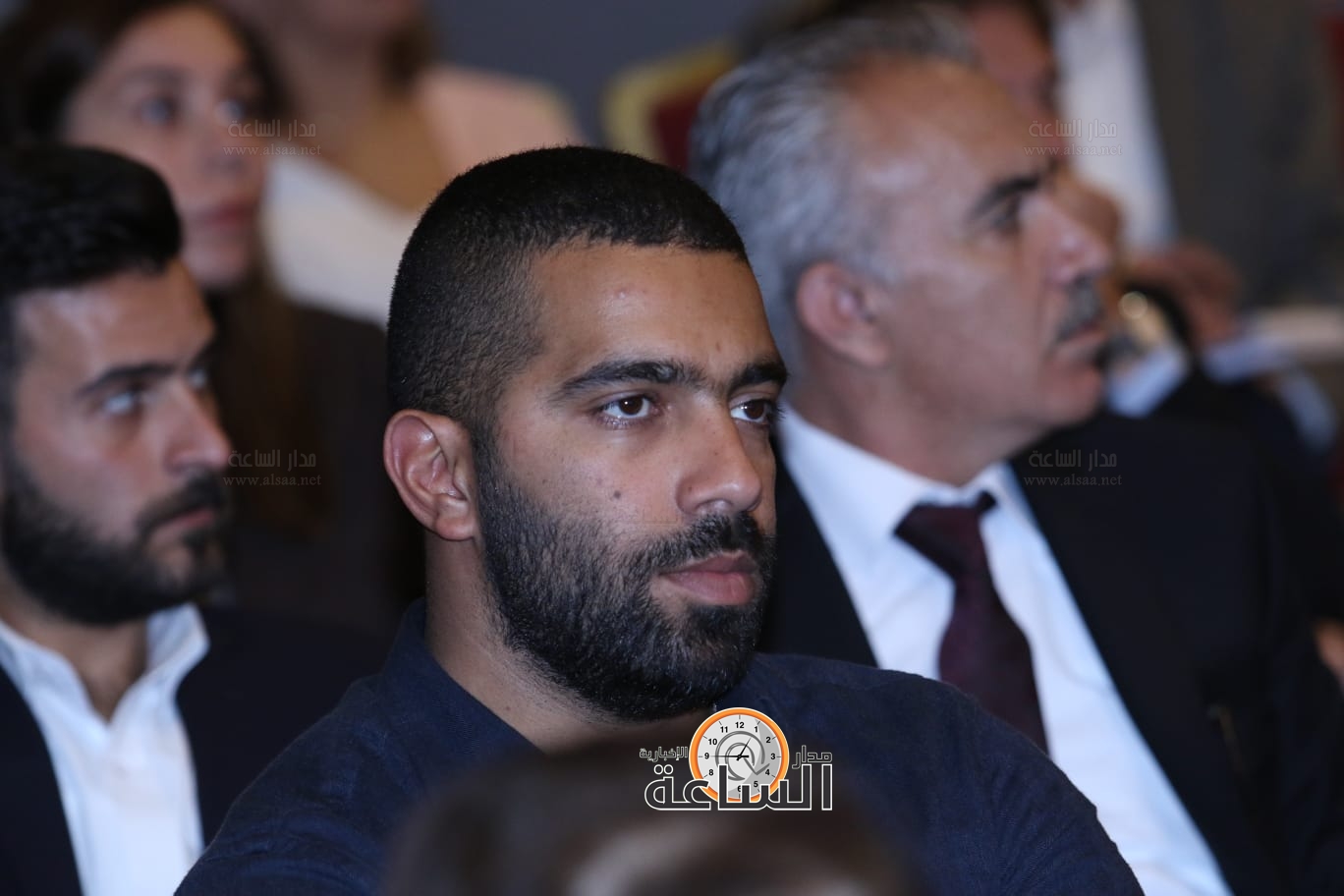 Madar Al-Saa Images 0.4381020797751116