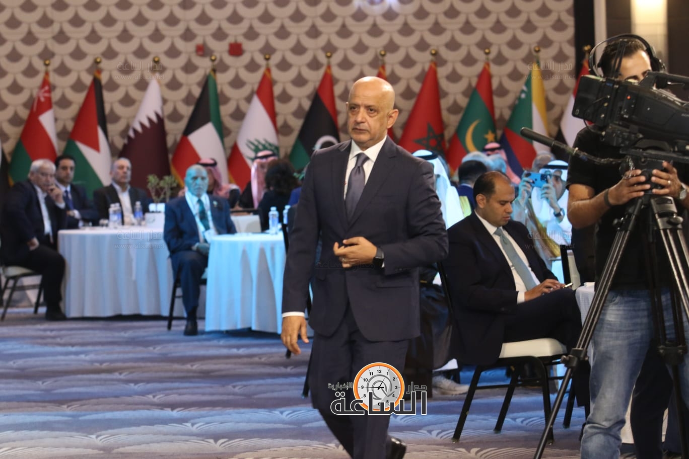 Madar Al-Saa Images 0.009808594712240382