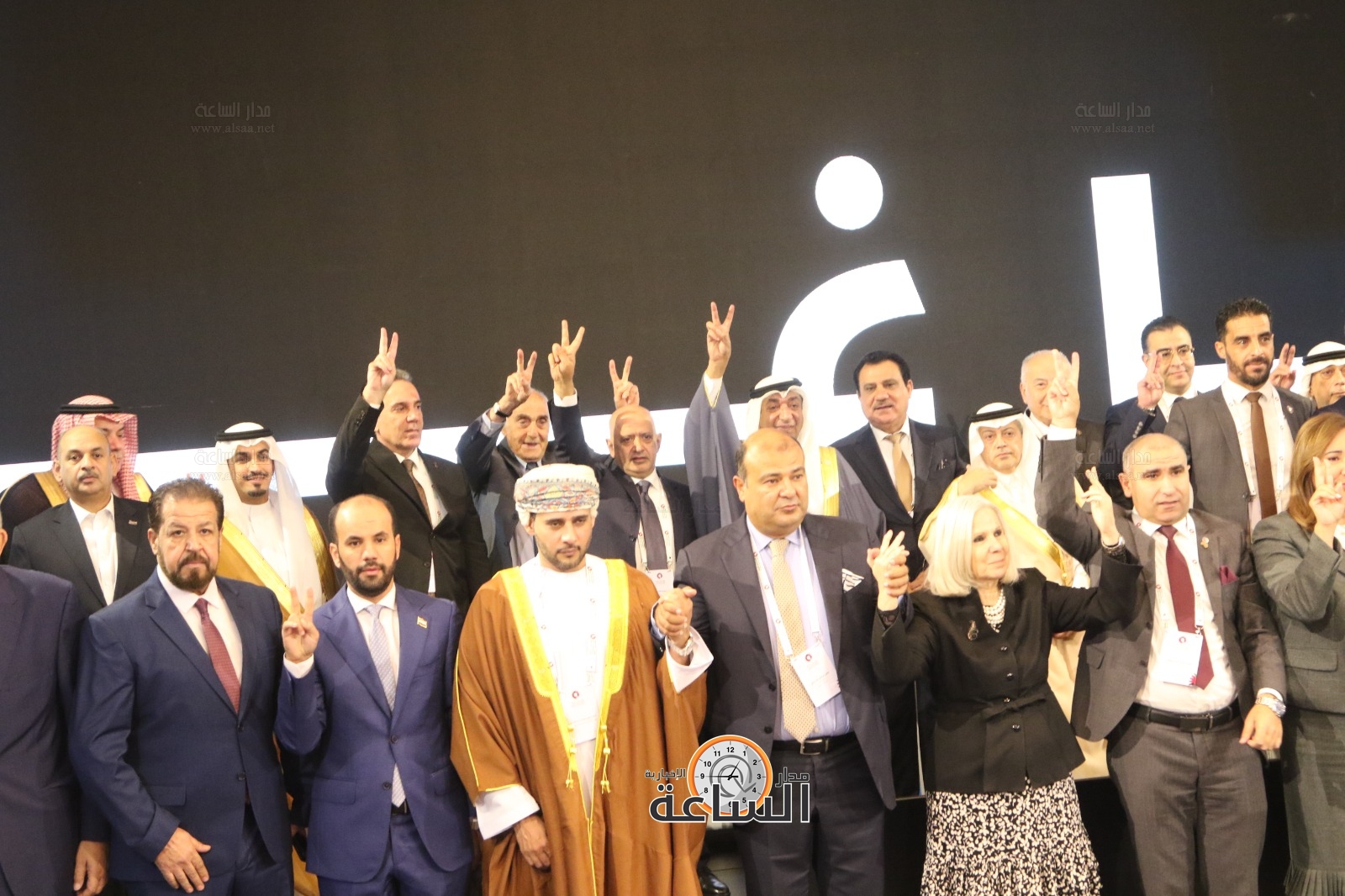 Madar Al-Saa Images 0.8741252717103383