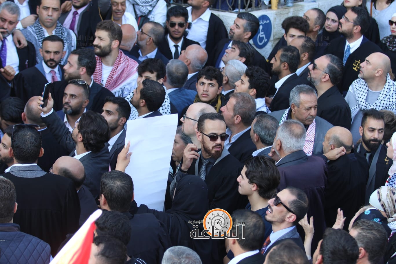 Madar Al-Saa Images 0.6538286346827011