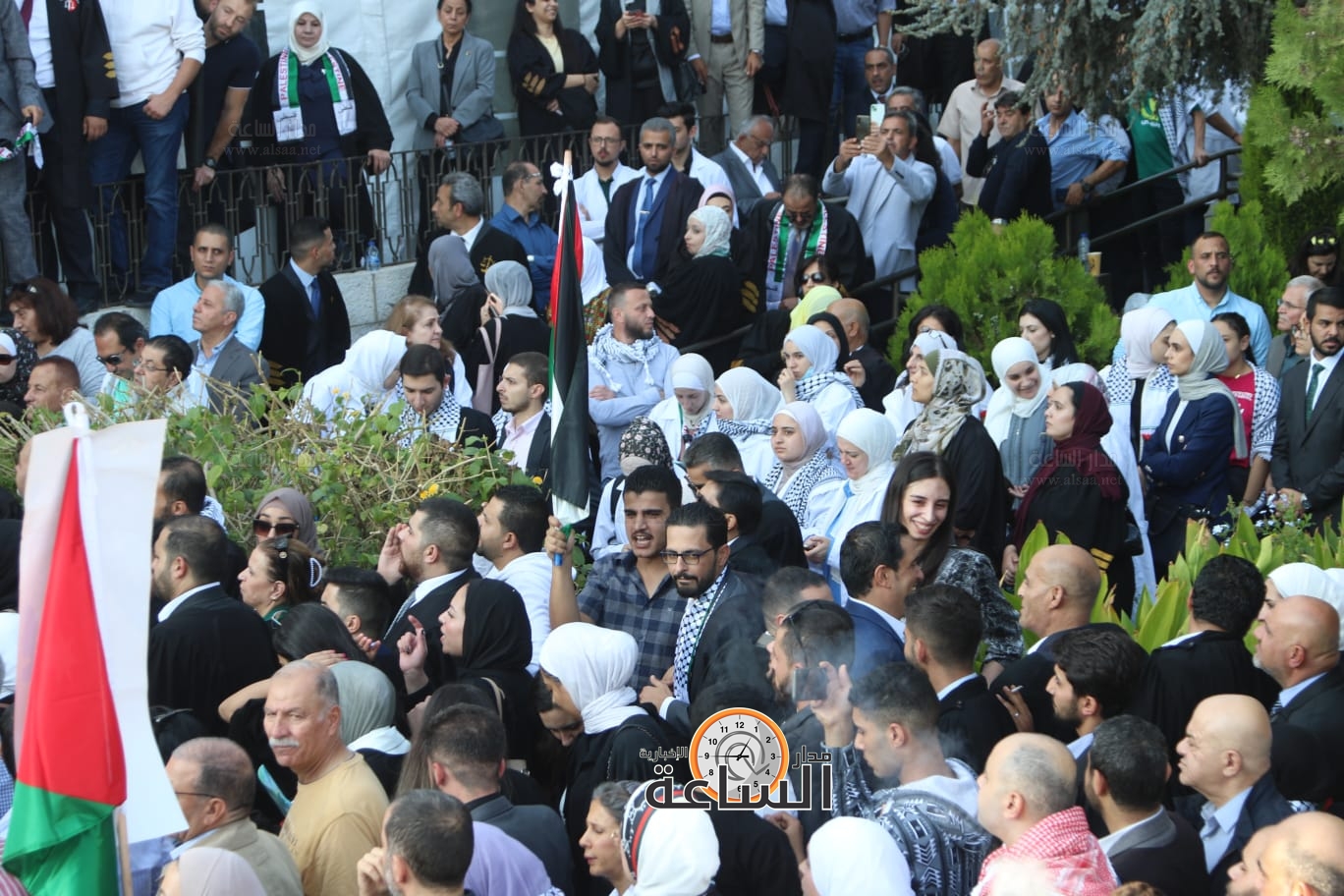 Madar Al-Saa Images 0.82203616273735