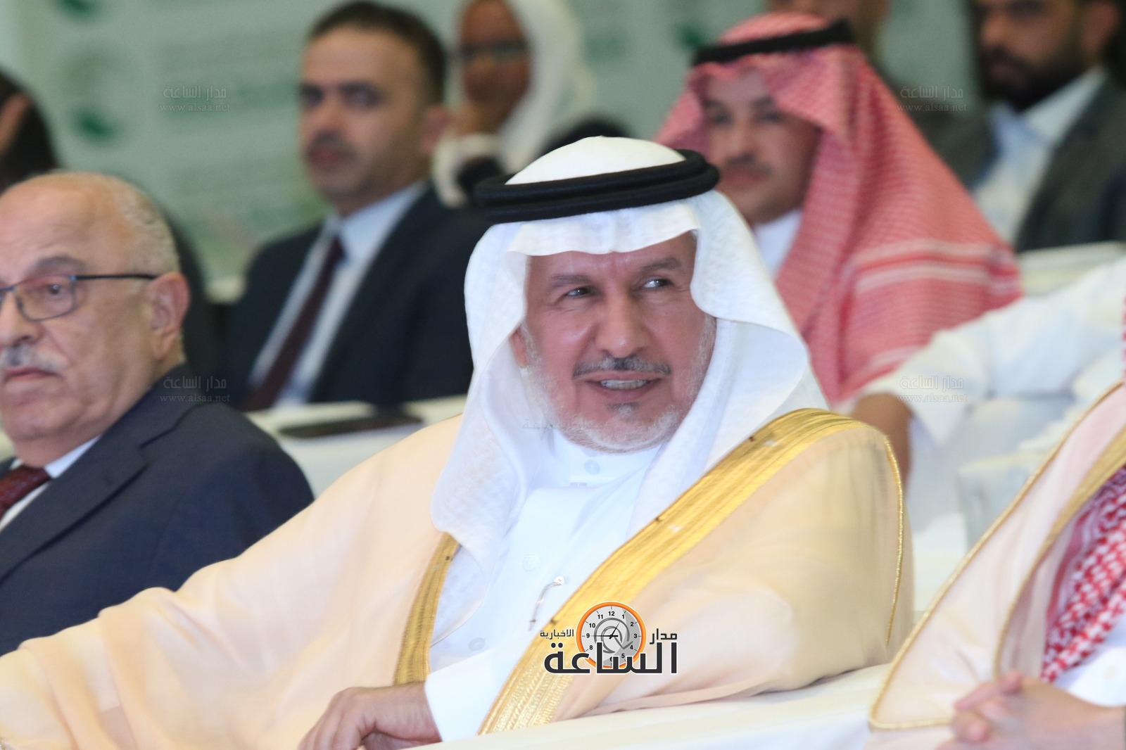 Madar Al-Saa Images 0.7149126421111163