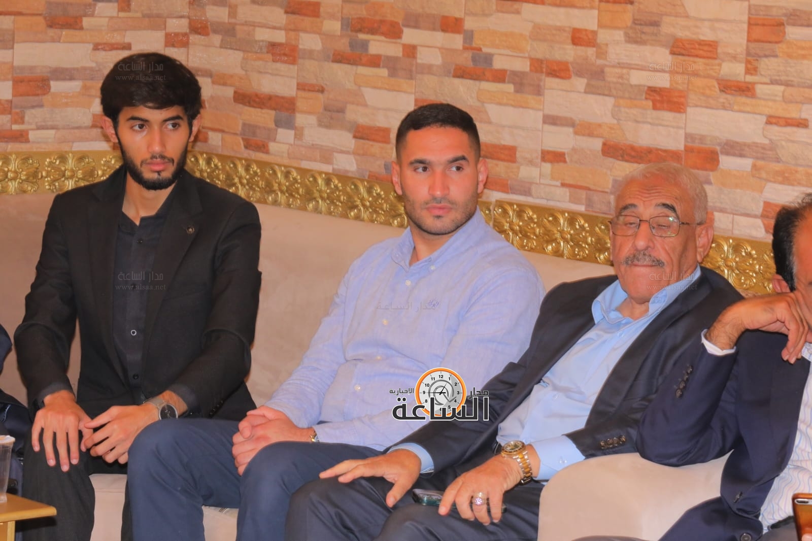 Madar Al-Saa Images 0.06252694974405548