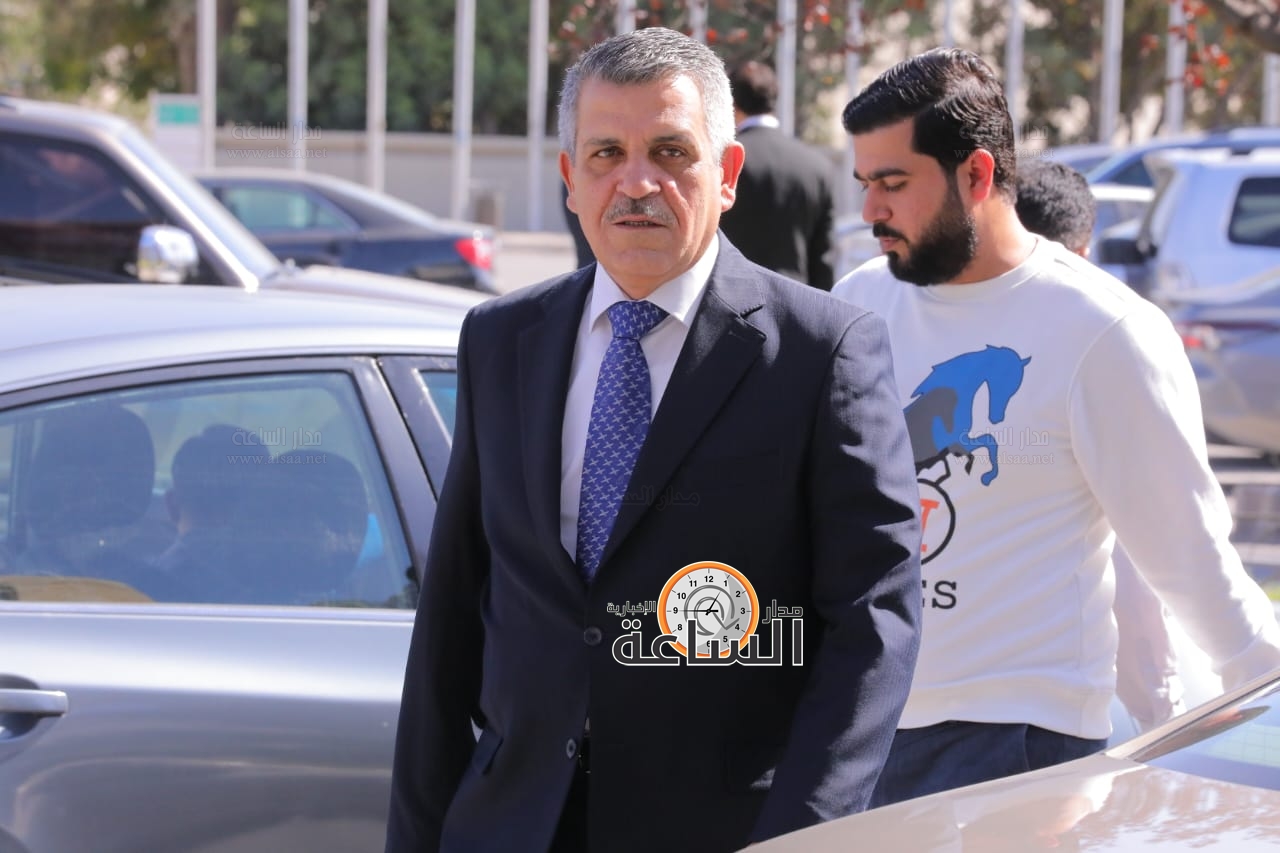 Madar Al-Saa Images 0.5555380335123334