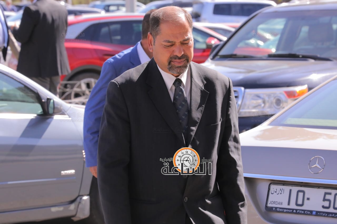 Madar Al-Saa Images 0.7853391161702565