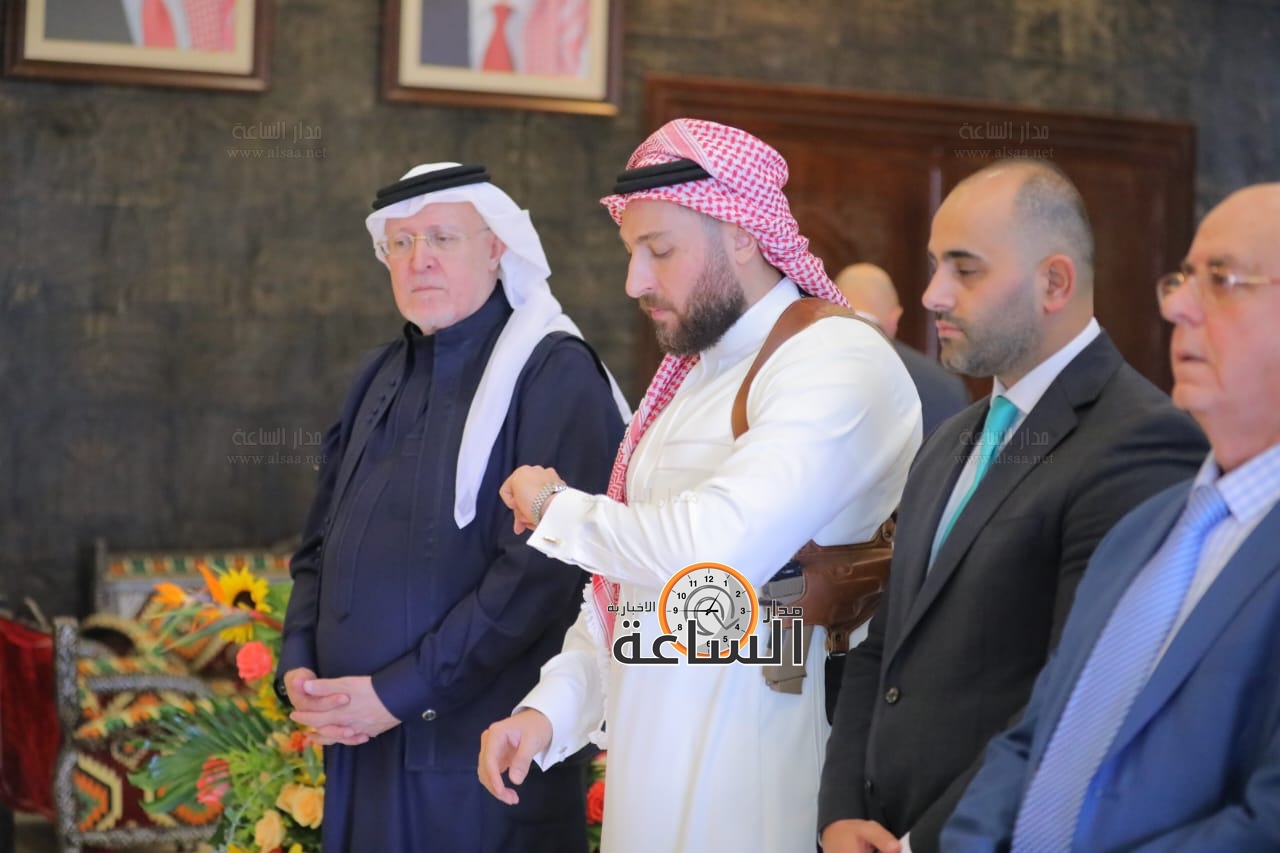 Madar Al-Saa Images 0.28578811961250317