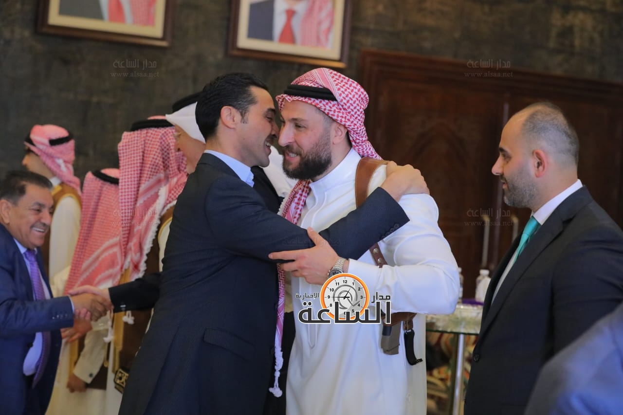 Madar Al-Saa Images 0.11219235218315537