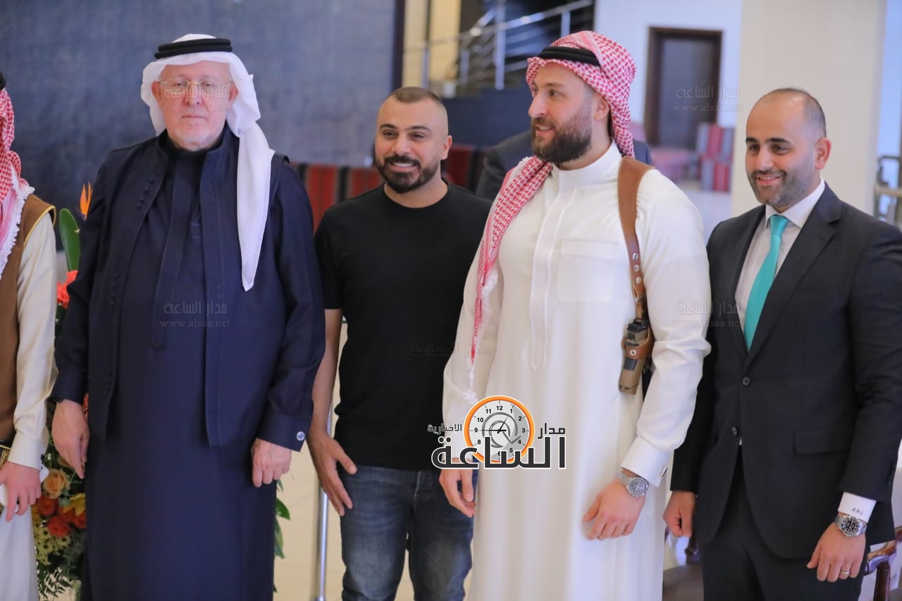 Madar Al-Saa Images 0.8175285590669996