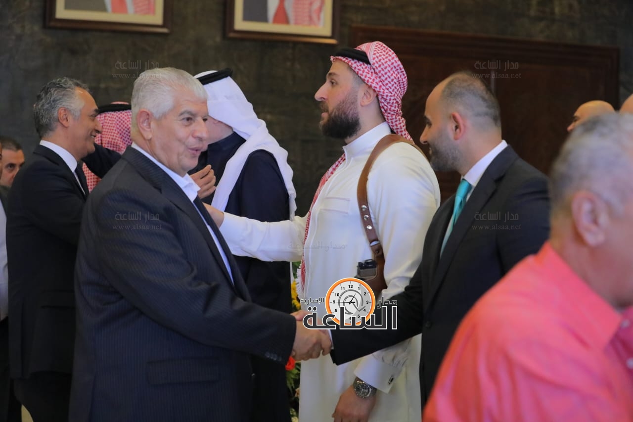 Madar Al-Saa Images 0.9521799133683442