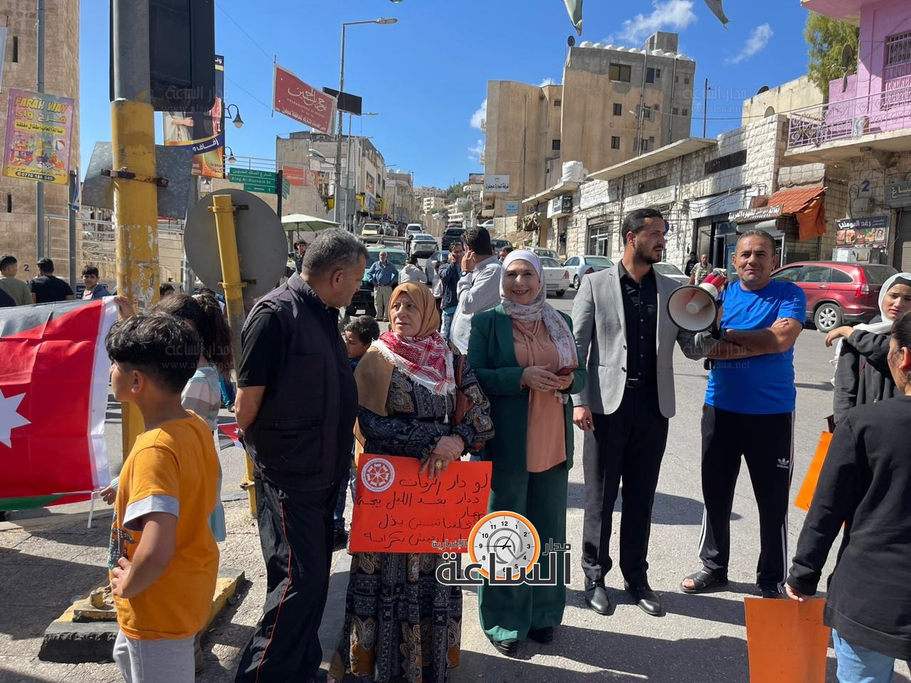 Madar Al-Saa Images 0.2710821104375343