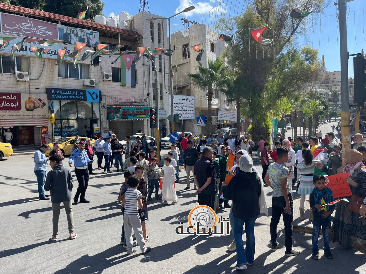 Madar Al-Saa Images 0.20710436789420705