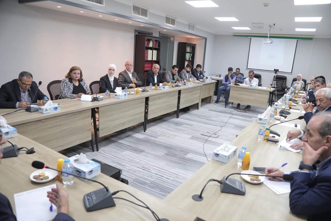 Madar Al-Saa Images 0.727768826383516