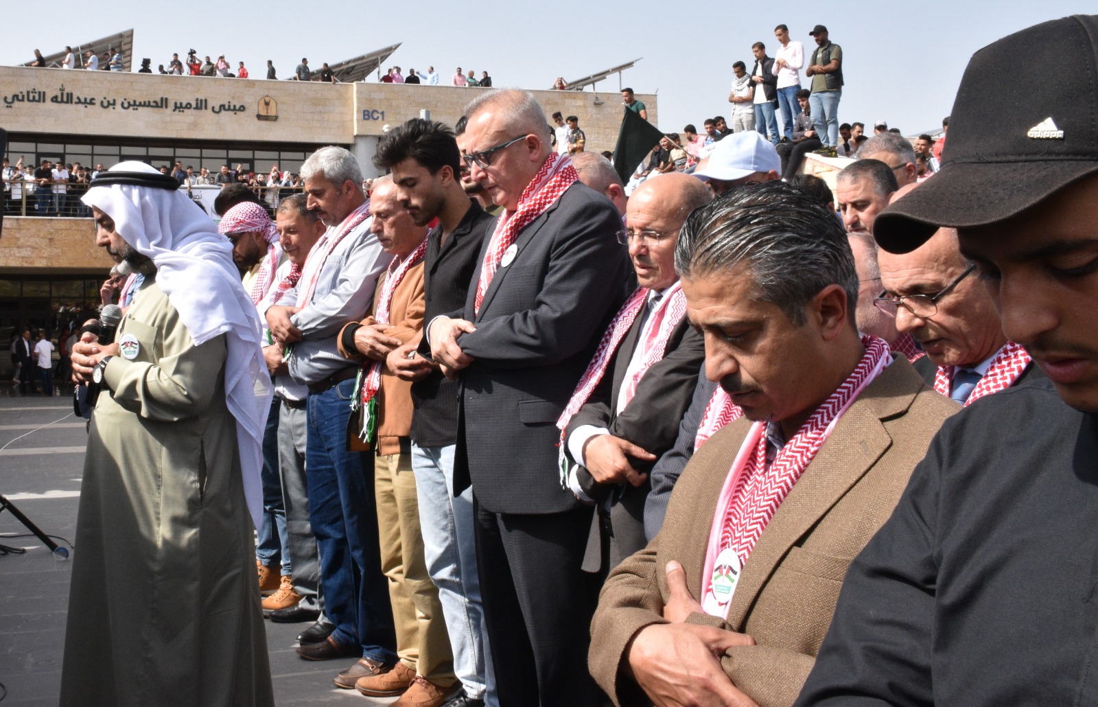 Madar Al-Saa Images 0.3077865396029631