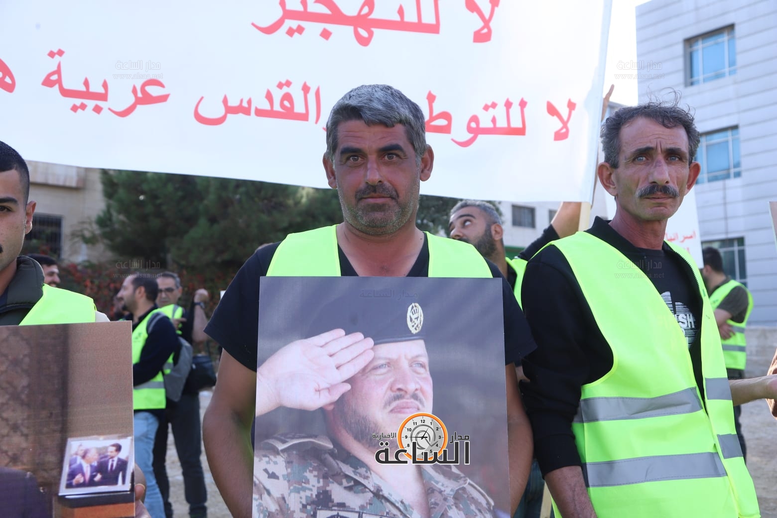 Madar Al-Saa Images 0.25145194020956807