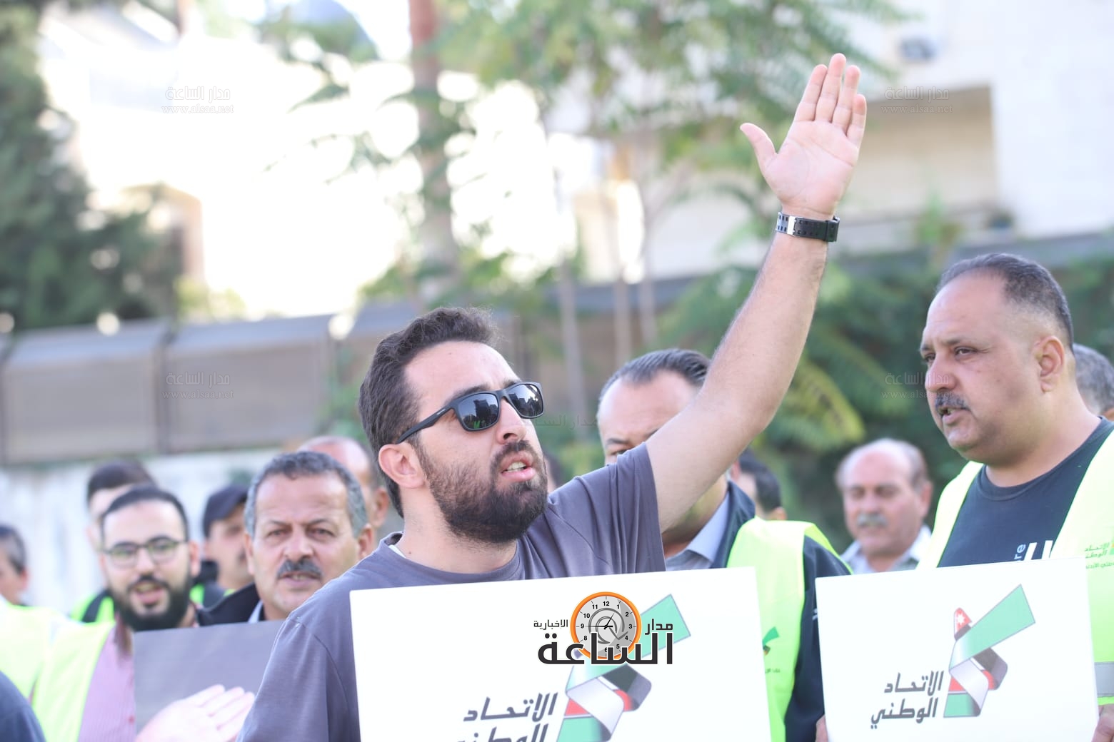 Madar Al-Saa Images 0.5664052276033087