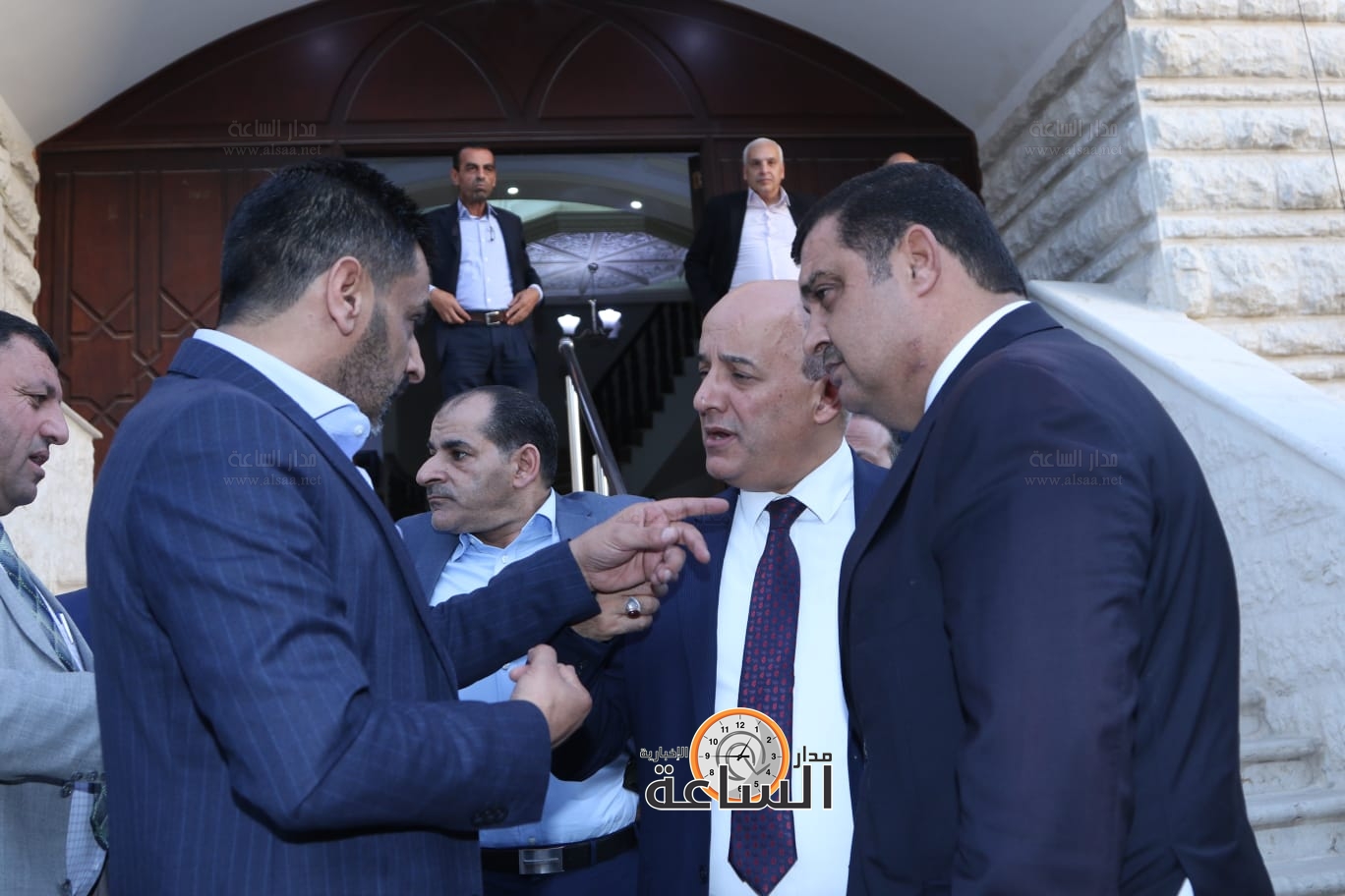 Madar Al-Saa Images 0.5310805505921345