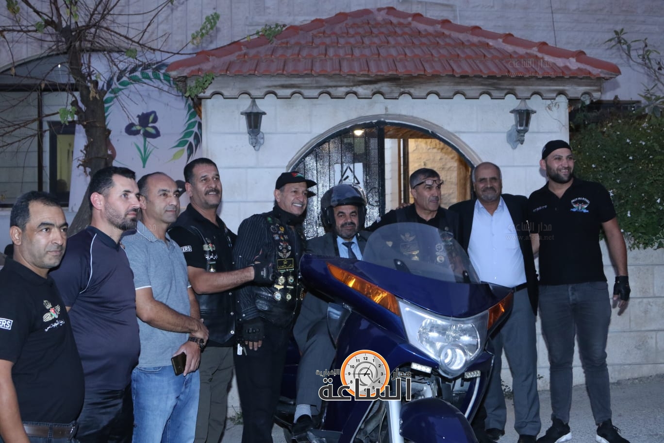 Madar Al-Saa Images 0.42943413812987163