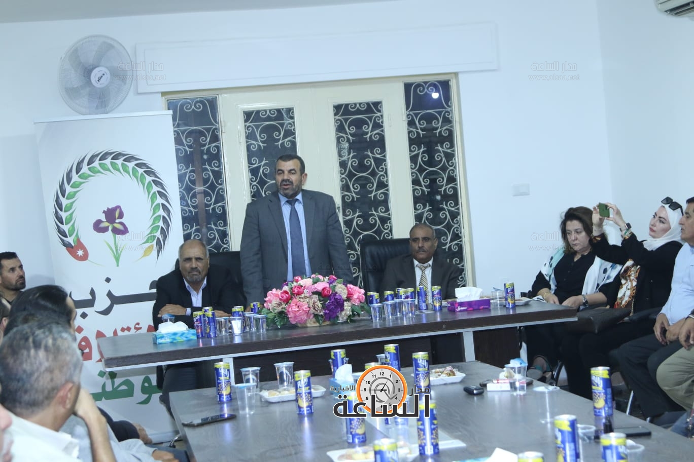 Madar Al-Saa Images 0.18017576679055236