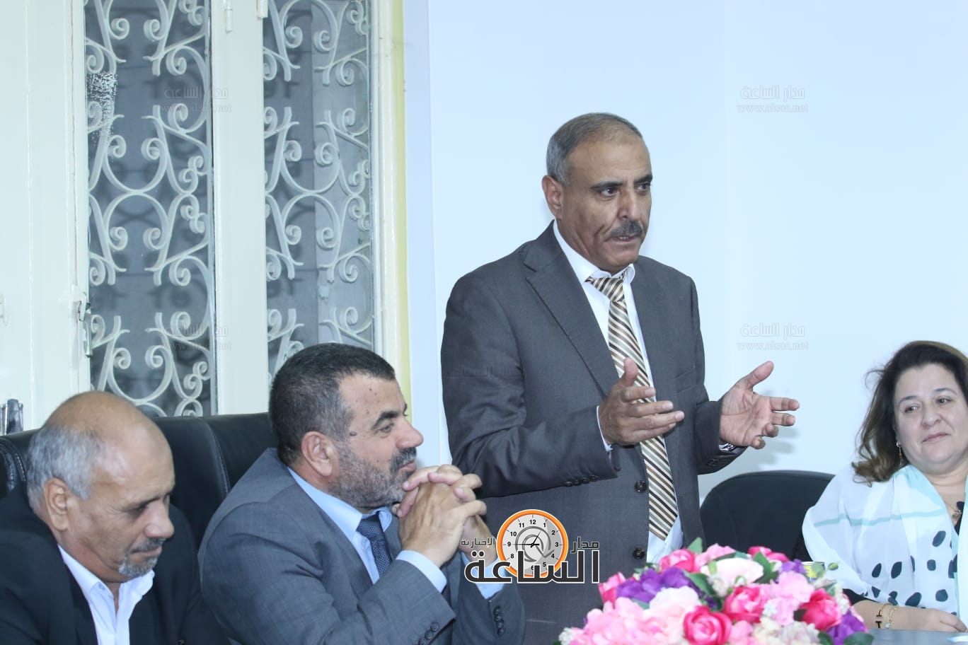 Madar Al-Saa Images 0.6523515255244434