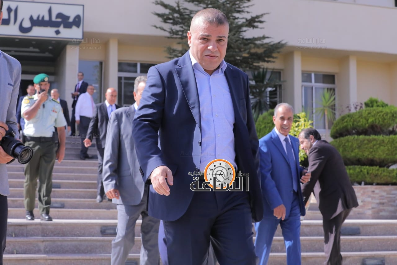 Madar Al-Saa Images 0.4596114111948695