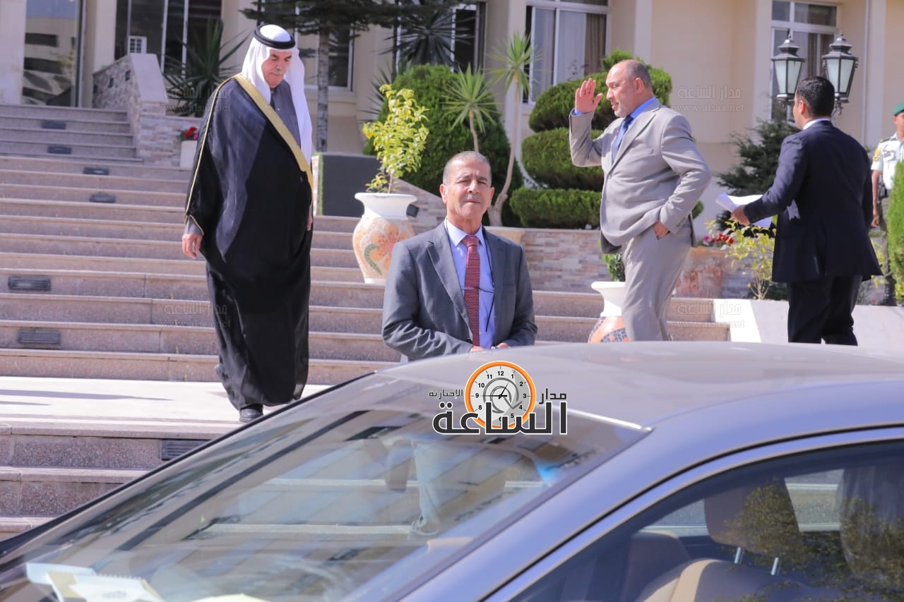 Madar Al-Saa Images 0.909576767238139