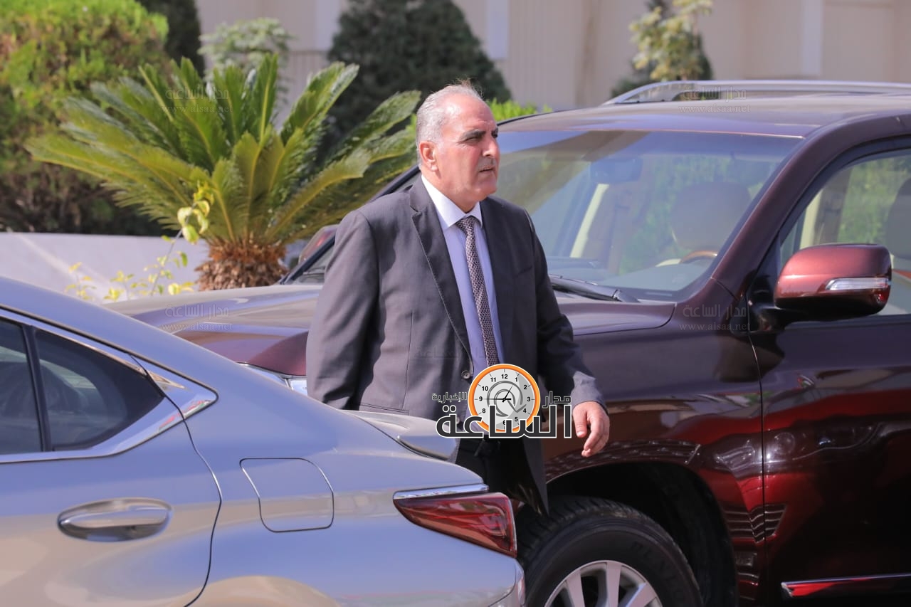 Madar Al-Saa Images 0.4208573112091911