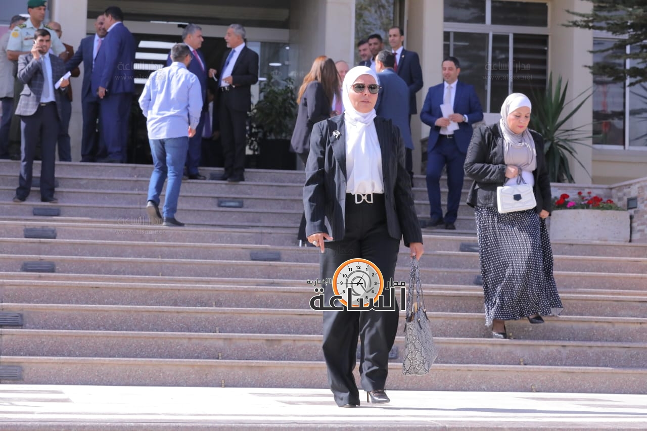 Madar Al-Saa Images 0.16177877233881777