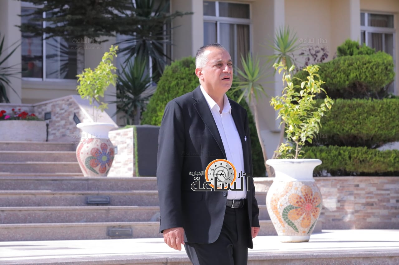 Madar Al-Saa Images 0.0020984043265885877