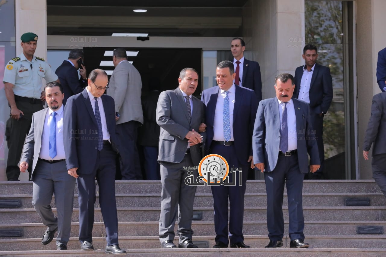 Madar Al-Saa Images 0.5933049389898819