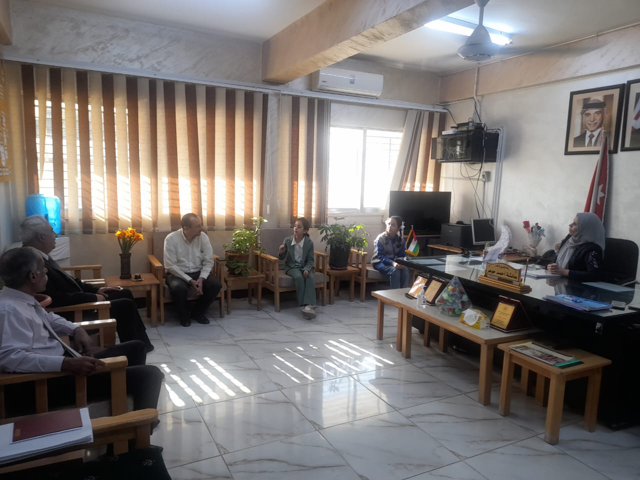 Madar Al-Saa Images 0.0462066296939716