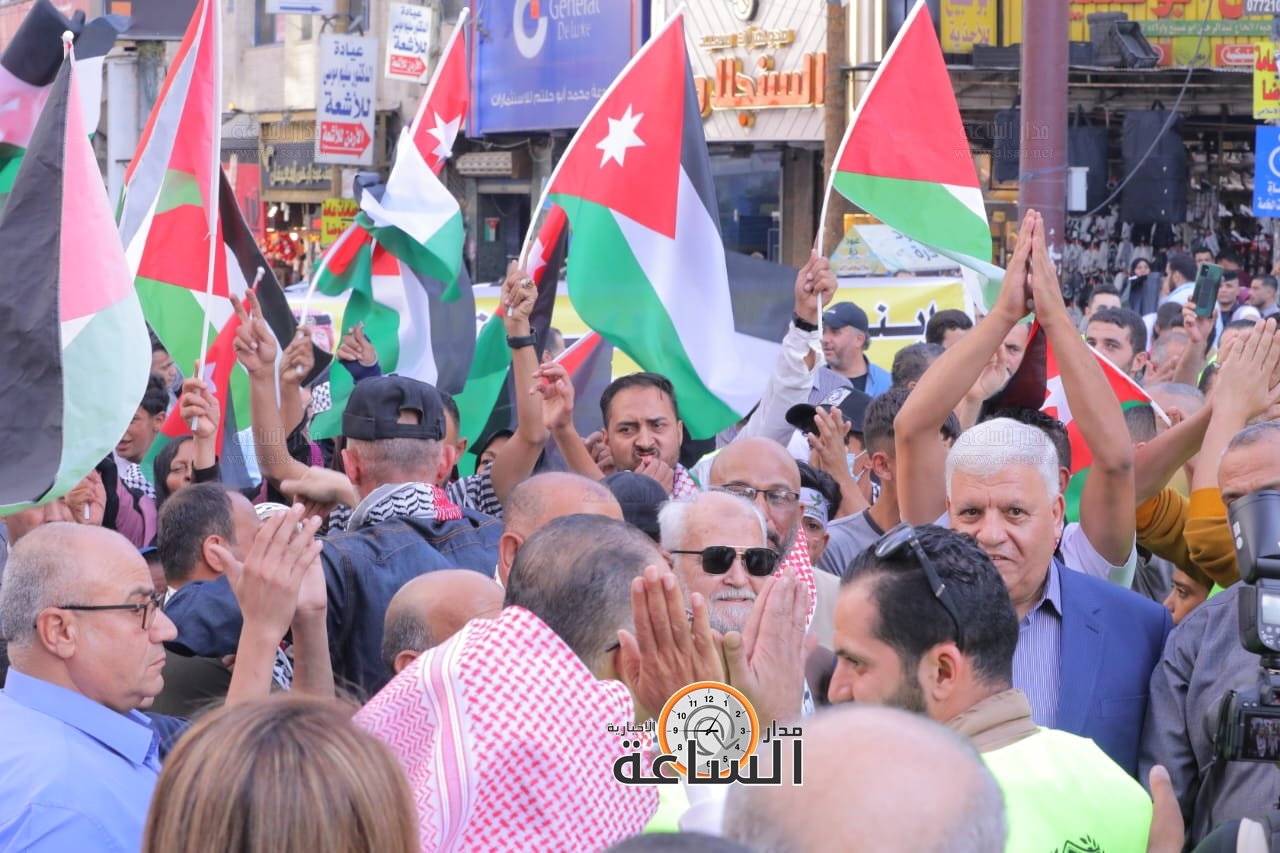 Madar Al-Saa Images 0.17727432188177628