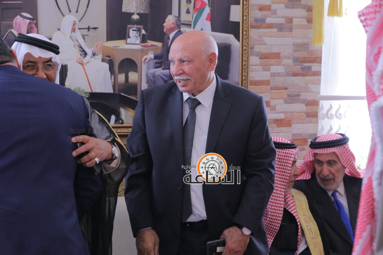 Madar Al-Saa Images 0.10335984171824819