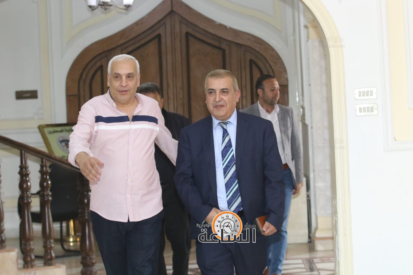 Madar Al-Saa Images 0.5648755316417564