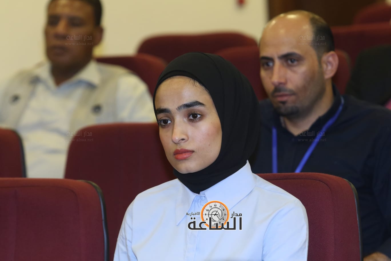 Madar Al-Saa Images 0.053518138425923345