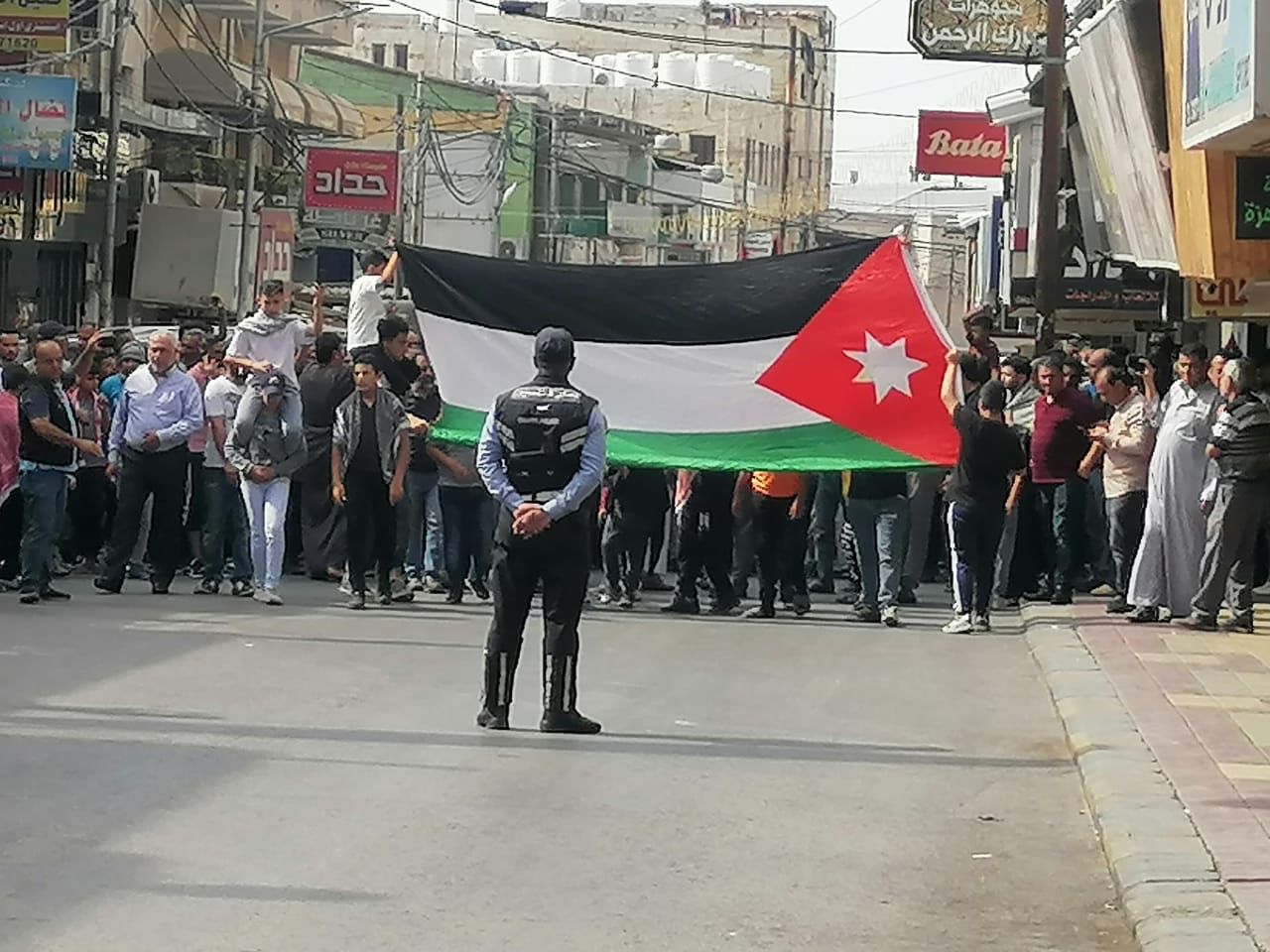 Madar Al-Saa Images 0.17754635135409824