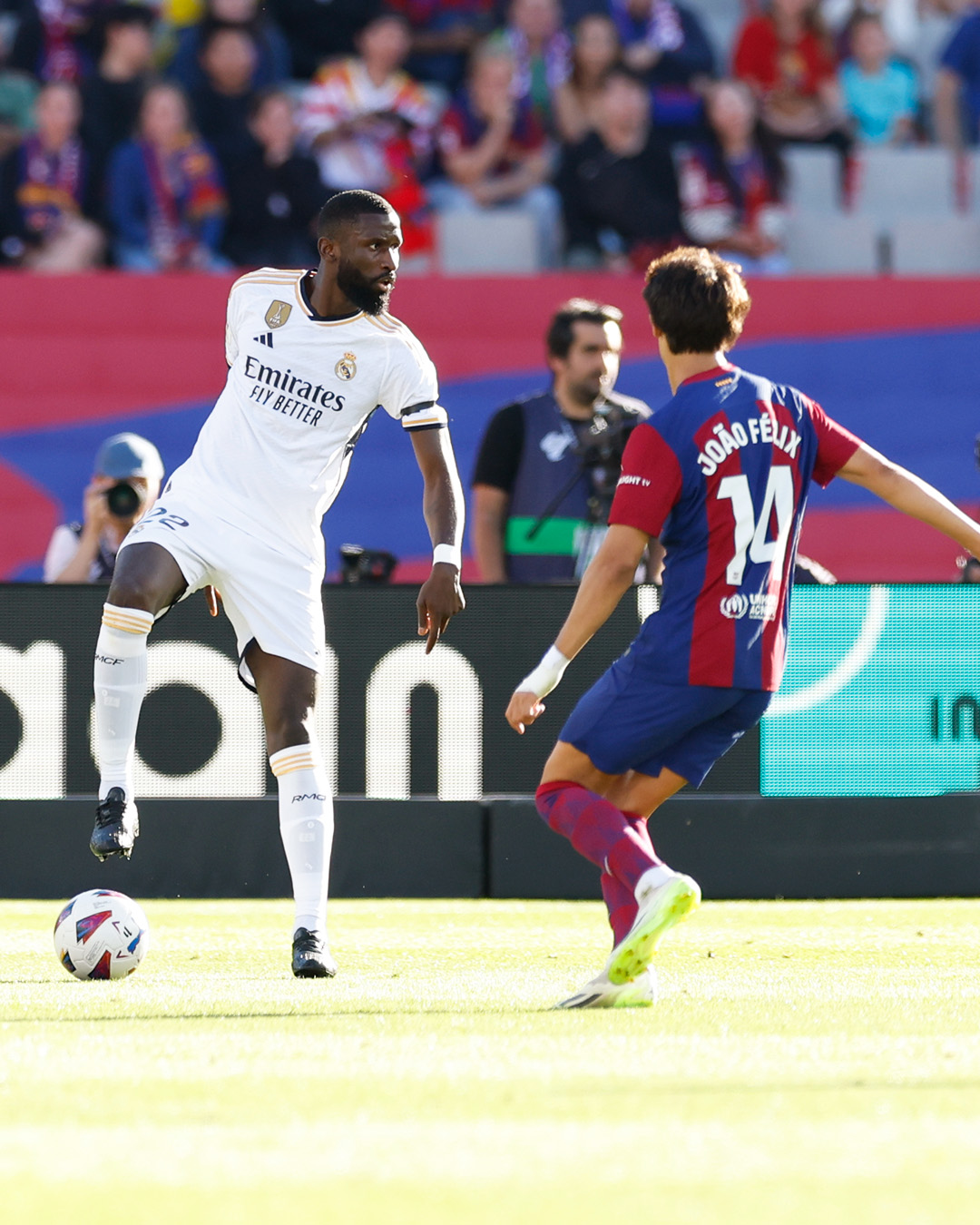 Madar Al-Saa Images 0.7570371360873036