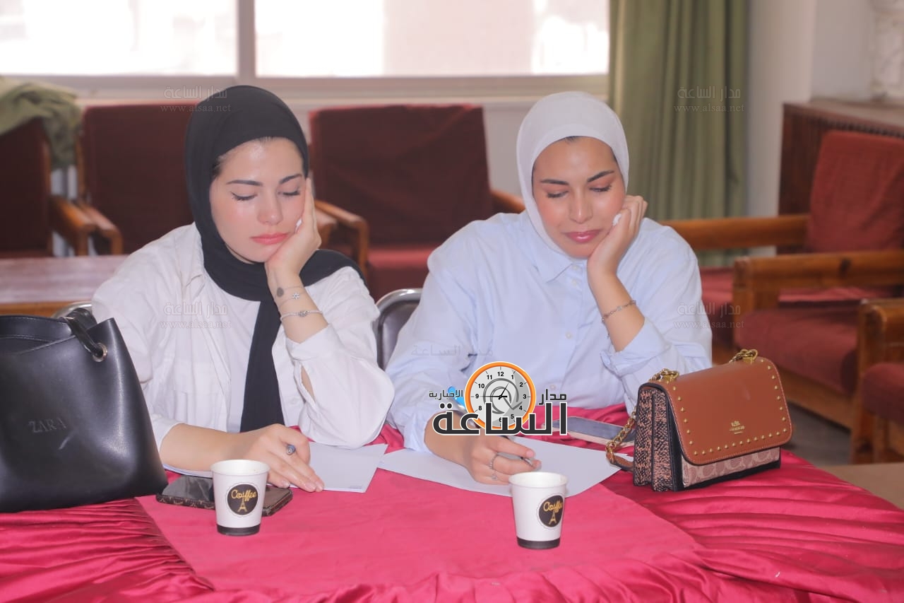 Madar Al-Saa Images 0.8906824833362061