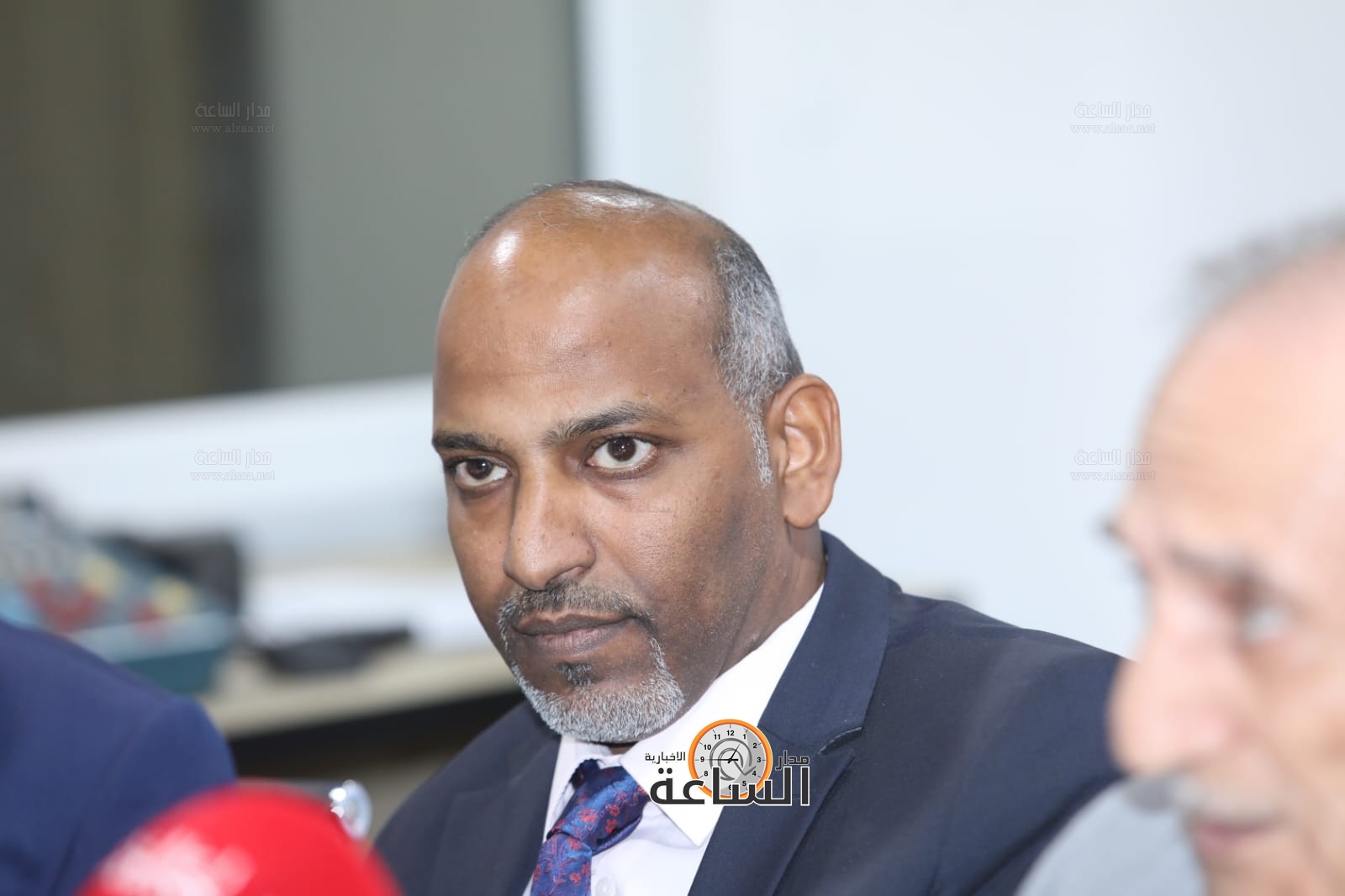 Madar Al-Saa Images 0.32684734863538