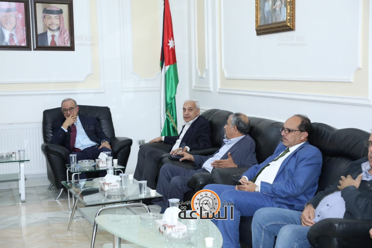 Madar Al-Saa Images 0.9474795196673429