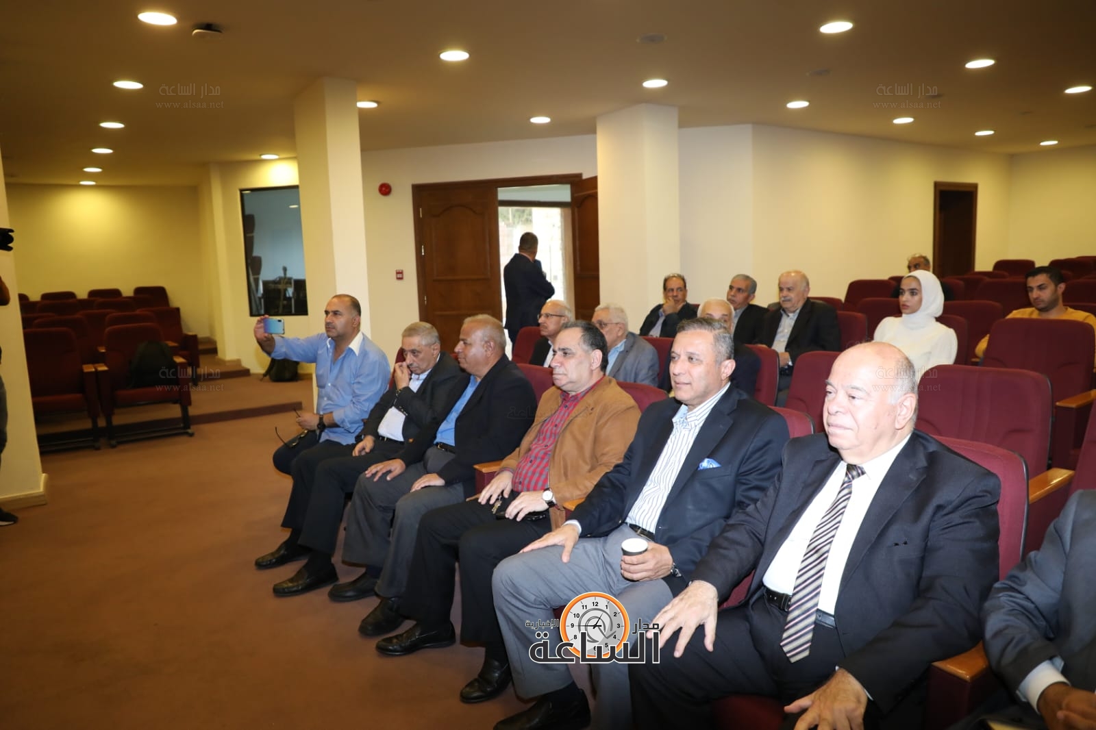 Madar Al-Saa Images 0.9644506760579843