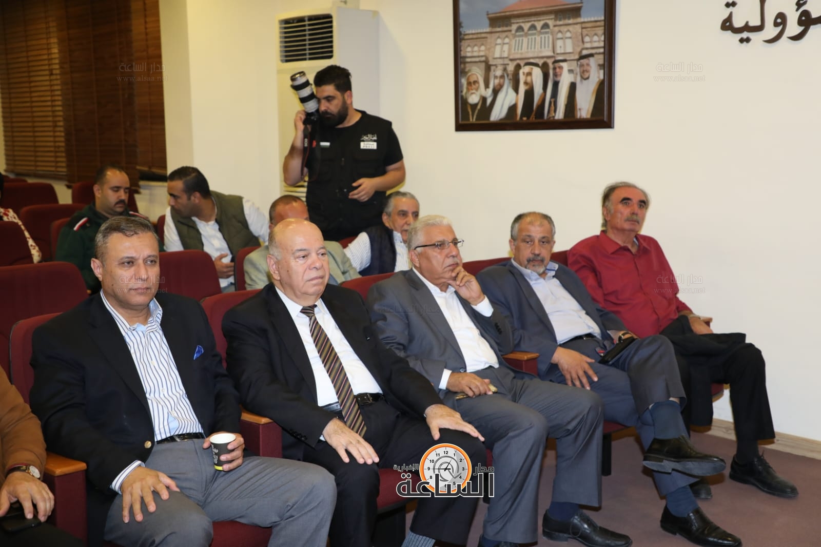 Madar Al-Saa Images 0.5084988190560711